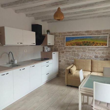 Apartment Lino - City Center Rovinj Buitenkant foto