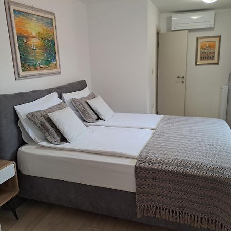 Apartment Lino - City Center Rovinj Buitenkant foto