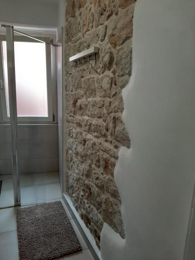 Apartment Lino - City Center Rovinj Buitenkant foto