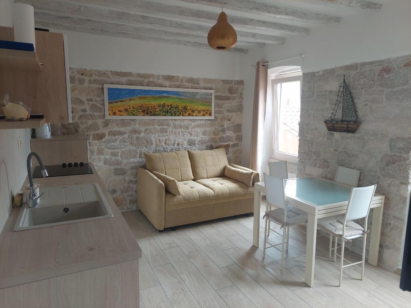 Apartment Lino - City Center Rovinj Buitenkant foto