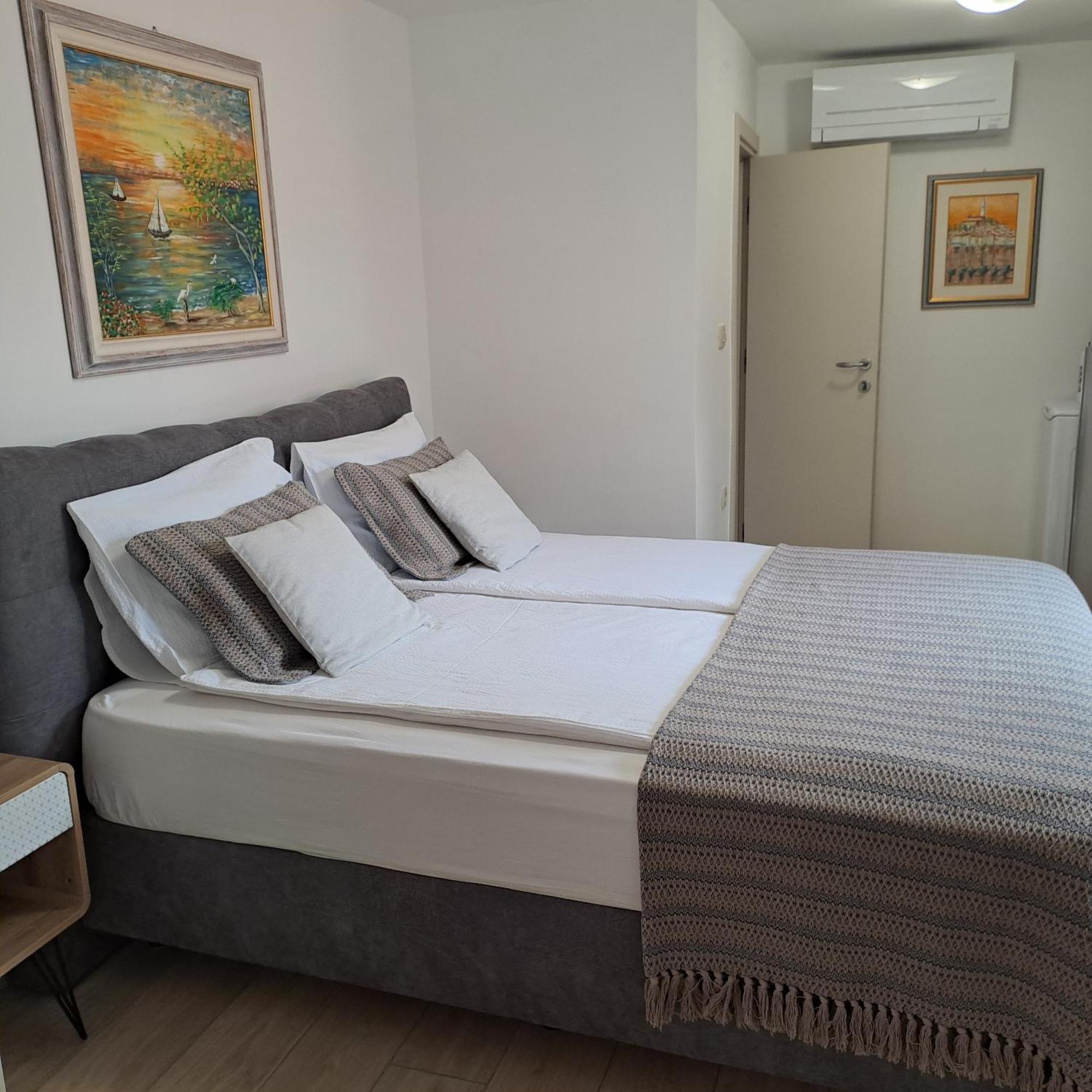Apartment Lino - City Center Rovinj Buitenkant foto