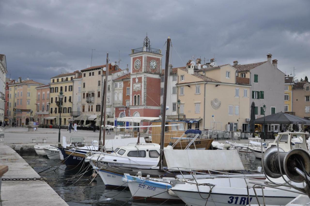 Apartment Lino - City Center Rovinj Buitenkant foto